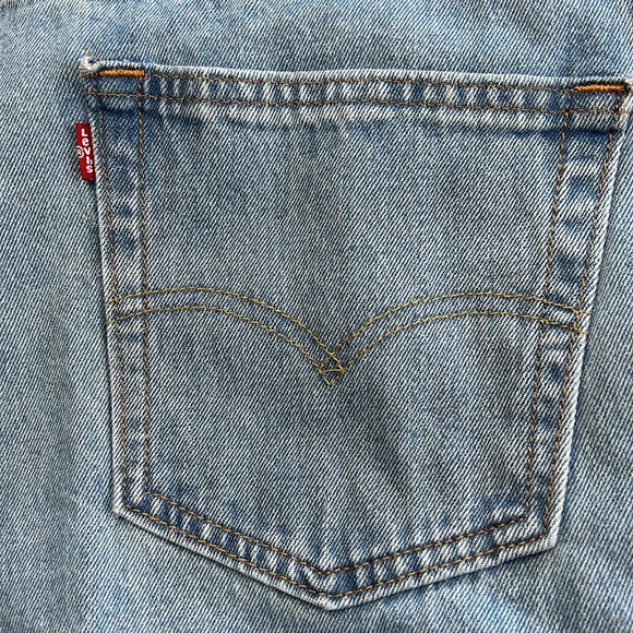Levi’s brand denim men’s 550 jeans. Size 42 x 30.  Great condition - Picture 5 of 9